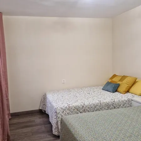 Piso Completo Centrico Y En El Casco Antiguo De * Salamanka