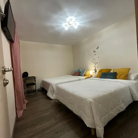 Piso Completo Centrico Y En El Casco Antiguo De * Salamanca