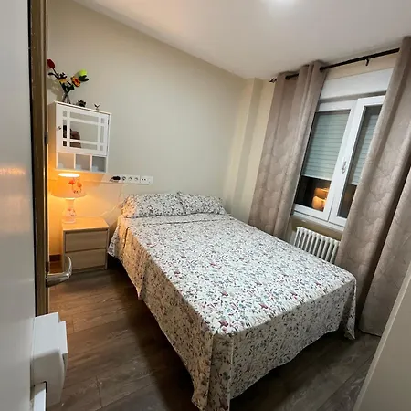 Piso Completo Centrico Y En El Casco Antiguo De Salamanka