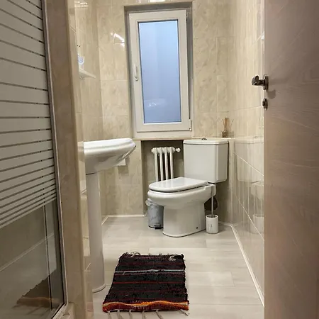 Piso Completo Centrico Y En El Casco Antiguo De * Salamanca