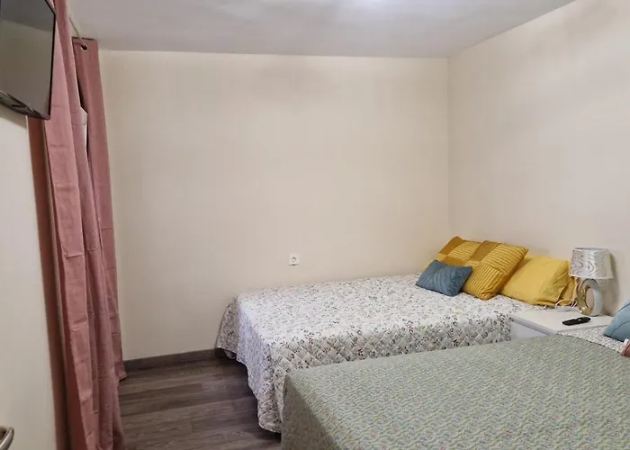 Piso Completo Centrico Y En El Casco Antiguo De * Salamanca