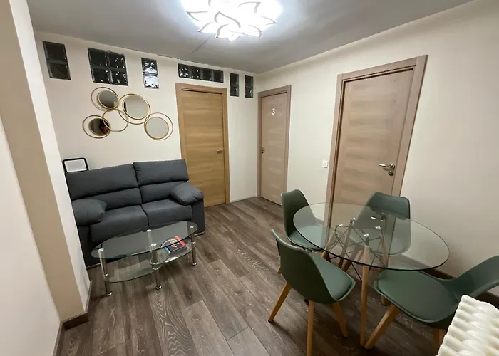 Piso Completo Centrico Y En El Casco Antiguo De *